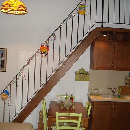 Xenios Cottages Lofou Habitación foto