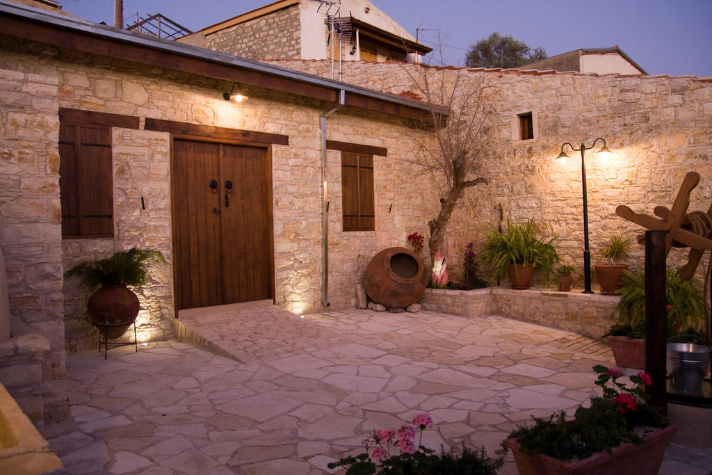 Xenios Cottages Lofou Habitación foto